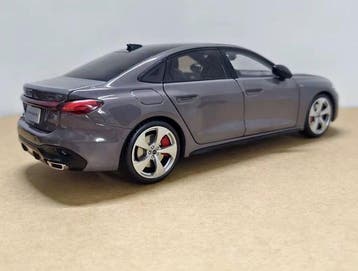 Paudi 1:18 - Voiture miniature - Audi A5L - 2025 -