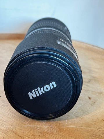 Nikon AF Nikkor 80–200mm f/2.8 D ED Objectif de caméra