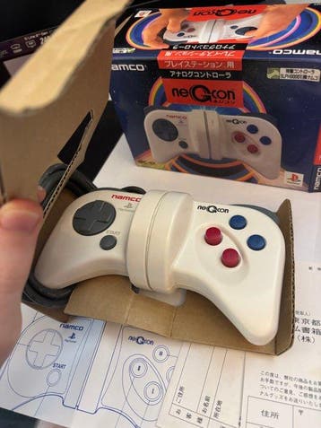 Sony, Namco - Playstation 1 (PS1) - Namco neGcon e, Games en Spelcomputers, Nieuw