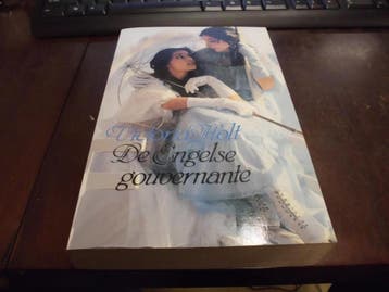 Engelse gouvernante 9789085196983 Victoria Holt, Boeken, Verzenden, Gelezen, Victoria Holt