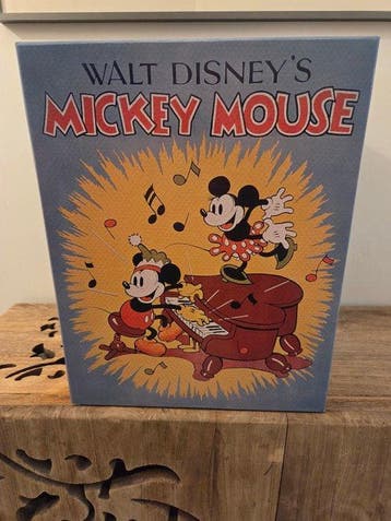 Disney - Mickey Mouse - 1 - Mickey and Minnie Ninety Years, Nieuw