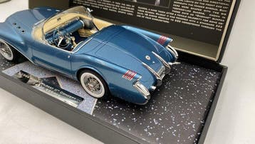 Minichamps 1:18 - Voiture miniature - Buick Wildcat II, Nieuw