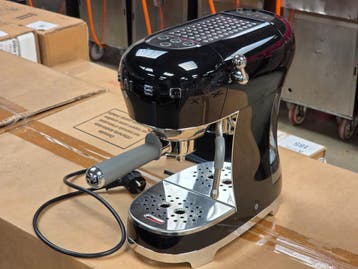 Espressomachine Smeg ECF02BLEU, Nieuw in verpakking