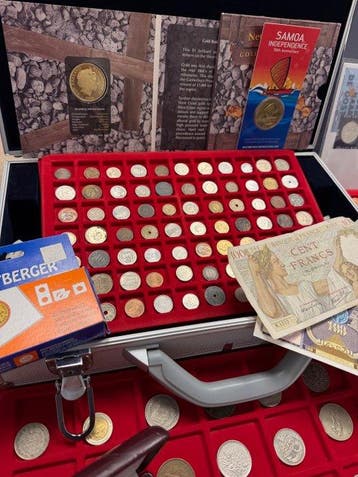 Wereld. Partij diverse munten, penningen, bankbiljetten +