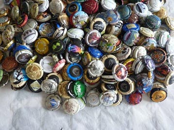 Collection thématique - Plus de 500 capsules champagne.