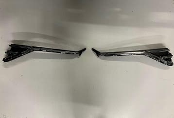 Listwa pod lamp Volkswagen Touareg 700 R-line rechts en lin, Verzenden, Gebruikt