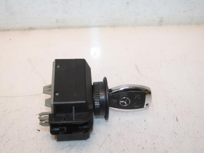 Kontaktslot+Sleutel Mercedes E-Klasse O116341, Auto-onderdelen, Carrosserie