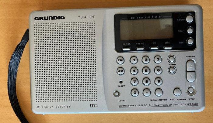 Grundig - Yacht Boy YB-400PE Draagbare radio, Audio, Tv en Foto, Radio's