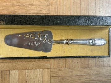 Taartmes - .950 zilver - Franse ornamentale taartschep van