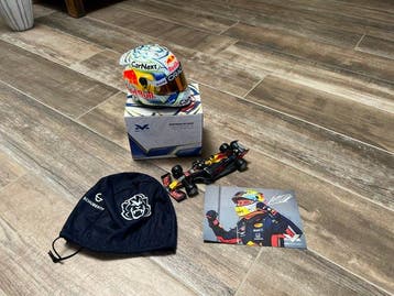Max Verstappen - 2022 - Casque à l’échelle 1/2