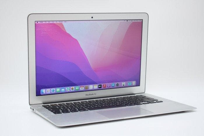 Rare find: Apple MacBook Air 13 inch (2015) | Core i5 1.6Ghz, Consoles de jeu & Jeux vidéo, Consoles de jeu | Accessoires Autre