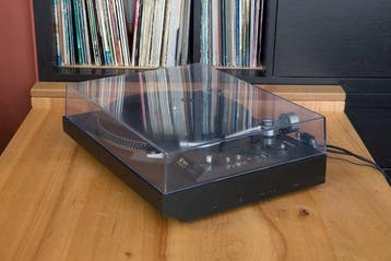 Technics - SL-23 Semi-Automatic Belt-Drive Platenspeler, Nieuw