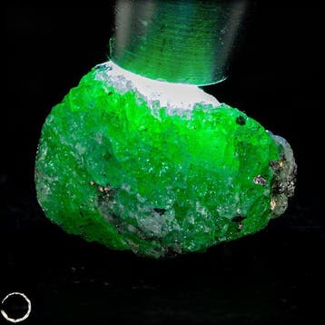 Natuurlijke topkwaliteit Tsavorite Crystal uit Tanzania