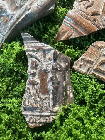 Médiéval Fragments de poterie en grès — européens (Sans prix
