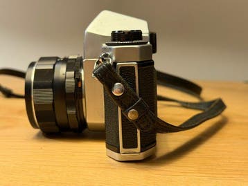 Pentax S1a + Super-Takumar 2/55mm + org. paraattas, riem,, Nieuw
