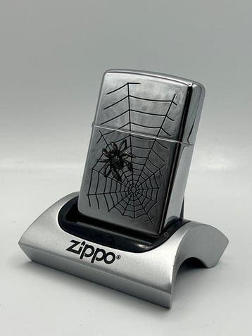 Zippo, No Reserve Price - Vintage Spider Web & Emblem – 1997, Nieuw
