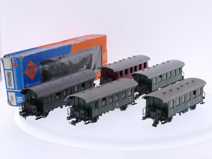 Schaal H0 Roco 4202 en 51244 set van 6 personenrijtuigen..., Hobby en Vrije tijd, Modeltreinen | H0, Gelijkstroom, Analoog, Gebruikt