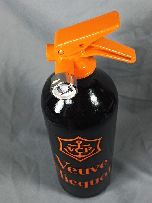 XTC Artist - Extincteur Champ Clicquot Black II, Antiquités & Art, Art | Objets design
