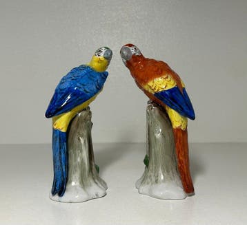 Sitzendorf - Beeldje - Pair of Porcelain Parrots by, Antiek en Kunst