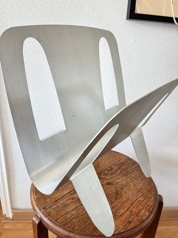 Umbra - William Harvey - Porte-revues - Peel - Aluminium -