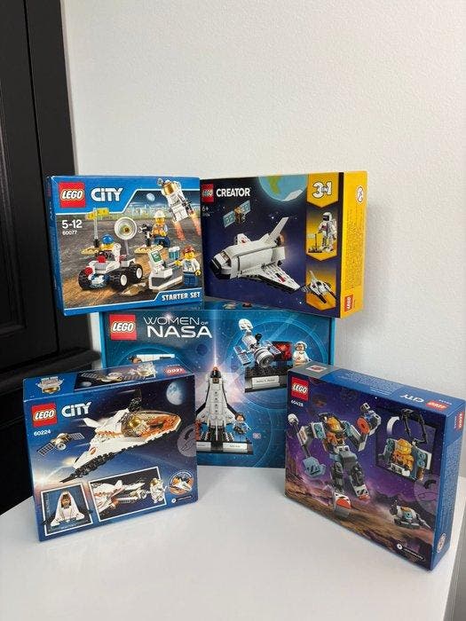 Lego Set - Space, Creator 3in1, NASA/ESA, Advent calendar,, Enfants & Bébés, Jouets | Duplo & Lego