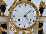 Portico klok Louis XVI - Verguld brons - 1750-1800 -