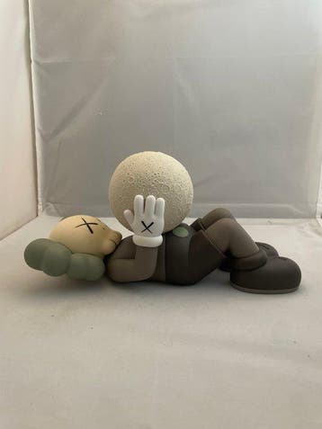 Kaws (1974) - KAWS:HOLIDAY SHANGHAI