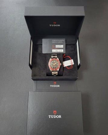 Tudor - Black Bay - M7941A1A0RU - Heren - 2025