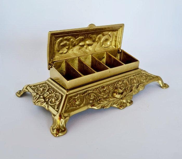 Kist - Prachtige grote antieke koperen zegeldoos – verfijnd, Antiek en Kunst, Antiek | Overige Antiek