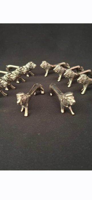 Porte couteau (12) - Métal - Lion