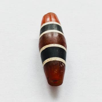 Oud-Tibetaans of Nepalees Geëtst agat Langwerpige, Antiek en Kunst