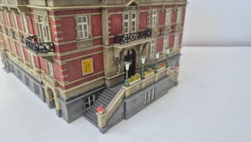 Kibri H0 - 8381 - Décor de train miniature (1) - Hôtel de