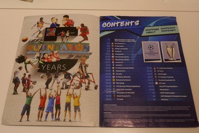 2020/21 Topps UEFA CHAMPIONS LEAGUE - 1 Album complet - Good, Collections, Autocollants