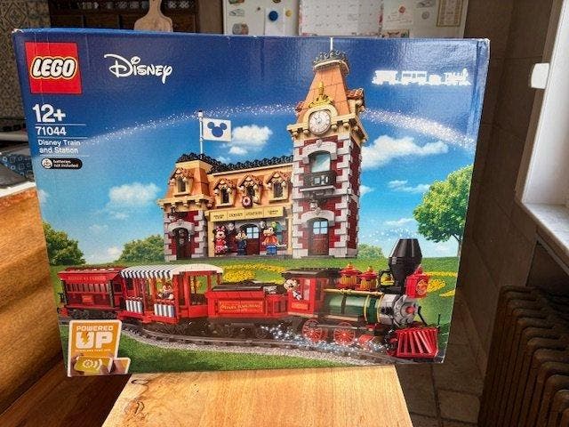 Lego Set - 71044 - Disney - Disney Train and Station, Enfants & Bébés, Jouets | Duplo & Lego