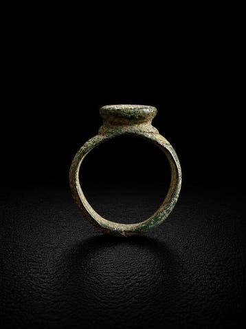 Islamitisch Brons Ring - 10e tot 13e eeuw na Christus