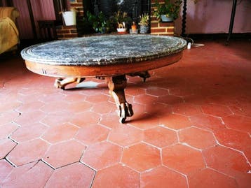 Table basse - Marbre, Bois, Acajou - Table basse ex-guéridon, Antiquités & Art