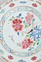 Bord - A CHINESE FAMILLE ROSE PHEASANTS PLATE DECORATED -, Antiek en Kunst
