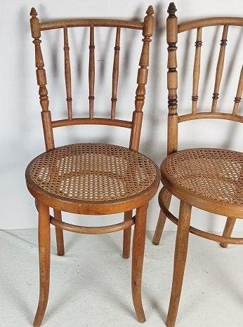 Stoel - Met stoom gebogen hout - Twee stoelen Thonet-stijl,, Antiek en Kunst