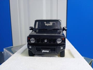 Autoart 1:18 - Voiture de course miniature - Suzuki Jimny