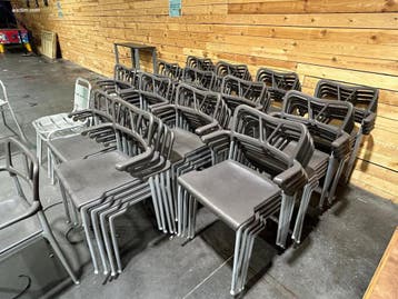(84x) Diverse stoelen, Nieuw in verpakking