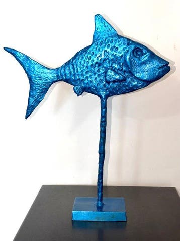 Derme Abdoulaye - sculptuur, Poisson sur tige stylisée en