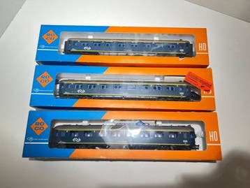 Roco H0 - 4218A 3 maal - Ensemble de wagons de passagers