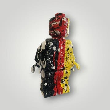 RED - sculptuur, Lego Germany - 20 cm - Hars - 2026, Nieuw