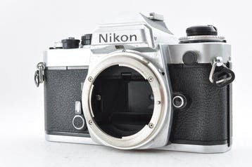 Nikon FE + Nikkor Ai 50mm F1.8 Lens Single lens reflex, Audio, Tv en Foto, Nieuw