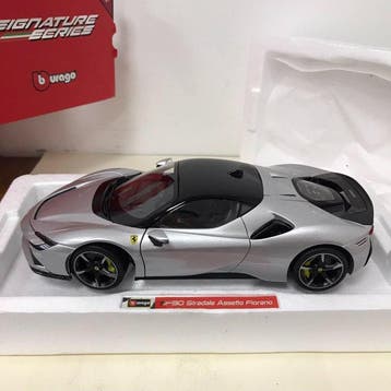 Bburago 1:18 - Modelauto - Ferrari SF90 Stradale Assetto, Nieuw
