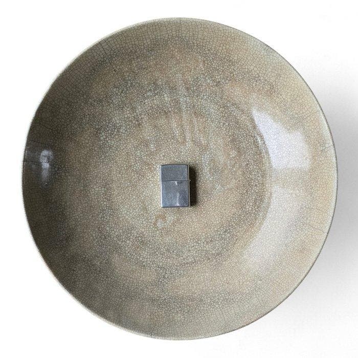 Bord - Porselein - Grote Ge-type Ming-schotel, Antiquités & Art, Antiquités | Autres Antiquités