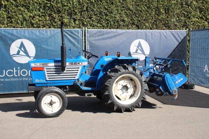 Veiling: Minitractor Iseki TL2300 Diesel 23PK met Grondfrees, Articles professionnels, Agriculture | Tracteurs, Enlèvement