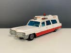 Dinky Toys 1:43 - Modelauto - Superior Rescuer on a Cadillac, Nieuw