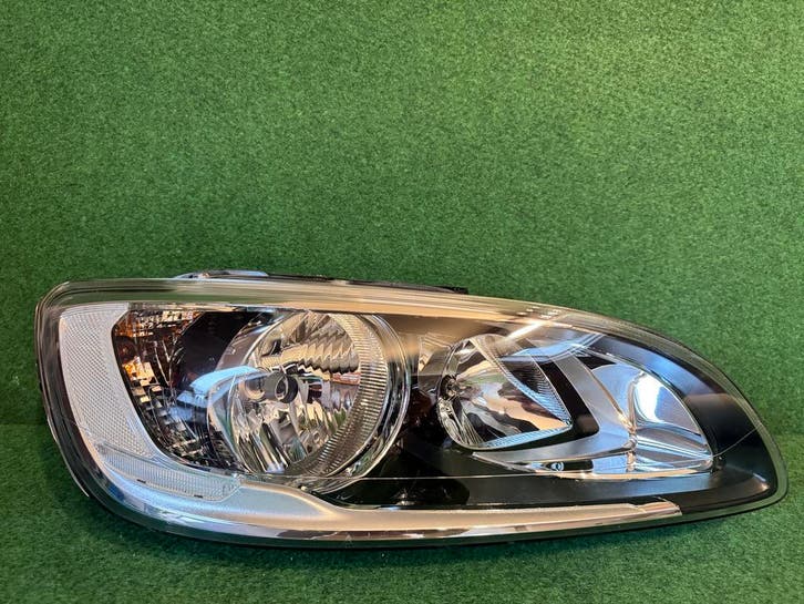 Phare av. droit Volvo V60 S60 Phase 2 2013 - 2018 H7 LED, Autos : Pièces & Accessoires, Éclairage, Volvo, Utilisé, Enlèvement