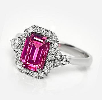 Ring - 14 karaat Witgoud, HRD 2,45 ct onbehandeld violet -, Nieuw